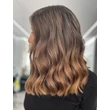Kép 8/16 - Szőkítés: KINBLOND szőkítőpor 20 vol. oxival, hajfesték: KINCREM™ Color 7.52 10 vol oxival 
